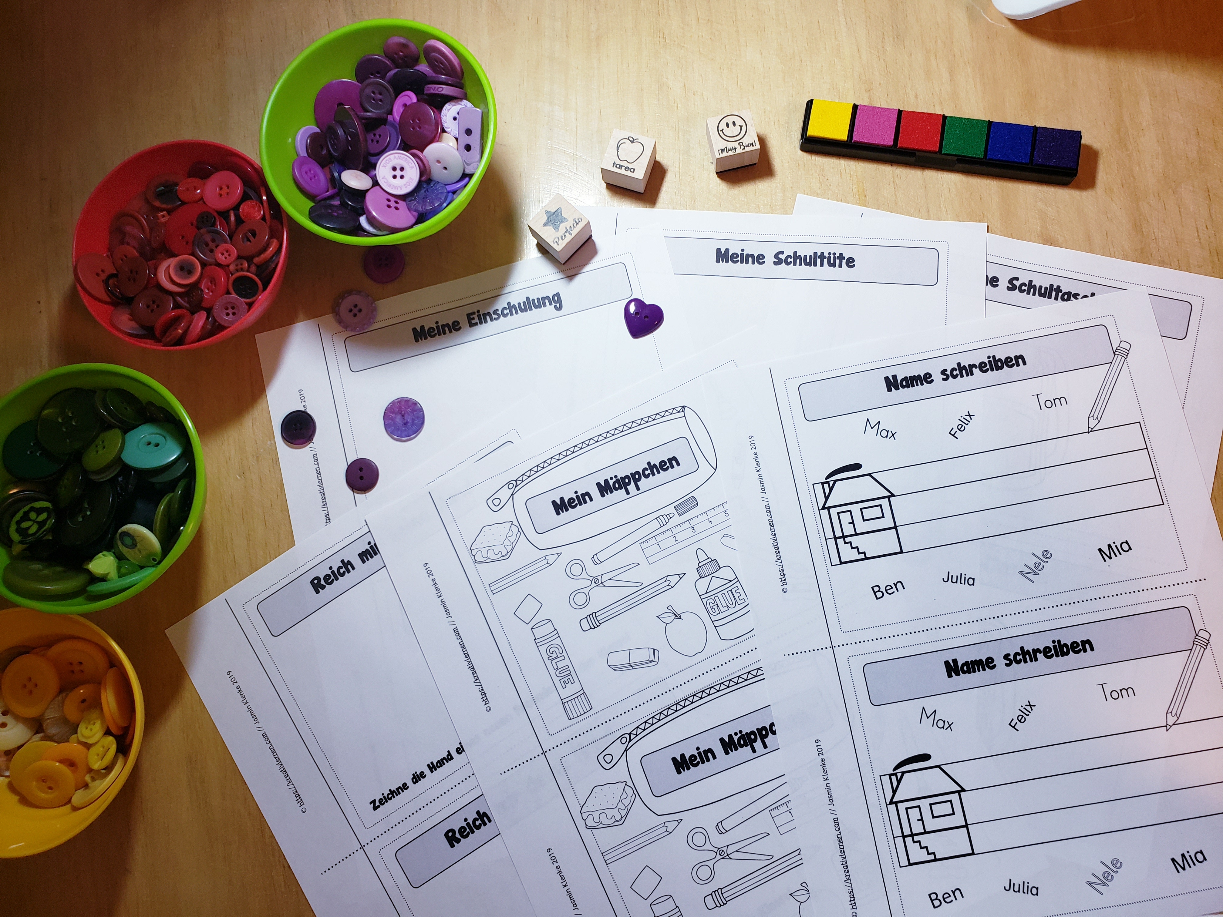 Diese Aufgaben für die ersten Schultage können alle Schüler bewältigen und mit Freude in die erste Klasse einsteigen.