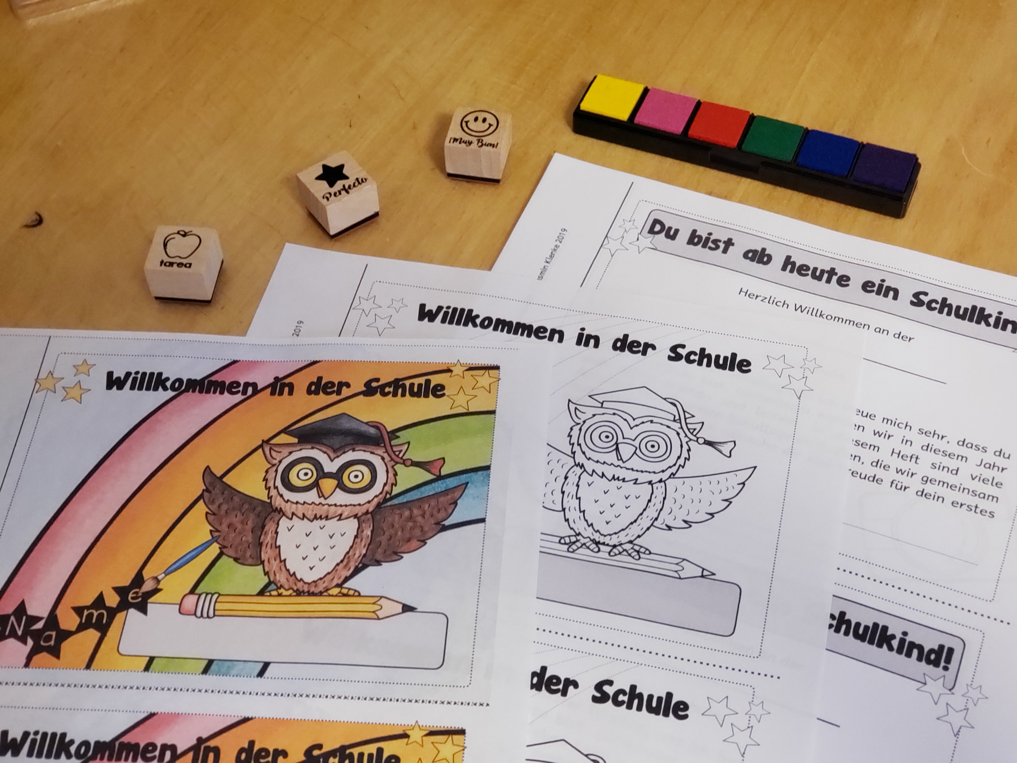 Damit sich deine Erstklässler von Anfang an in der Schule willkommen fühlen, starte mit ihnen mit dem Anfangsheft von kreativ lernen