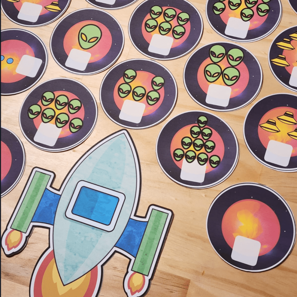 Space Racer - Mathe üben mit spielerischen Elementen.